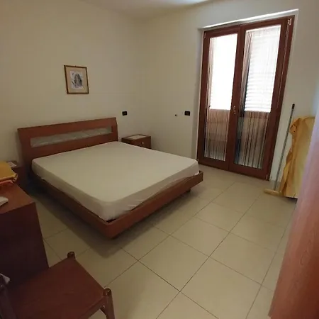 Tra Mare E Lejlighed Foce Varano